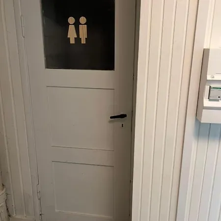 Apartman Large Basement In The Middle Of