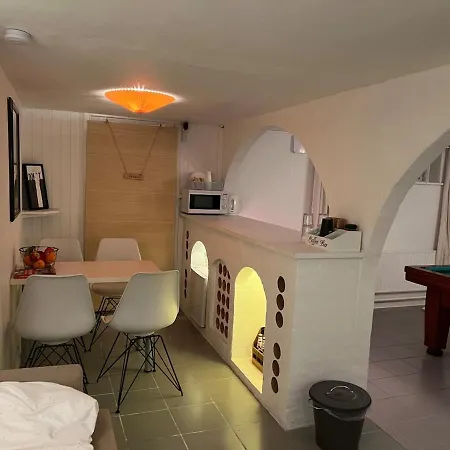 Large Basement In The Middle Of Odense