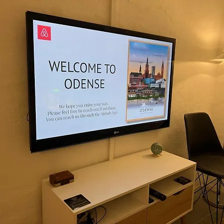 Large Basement In The Middle Of *